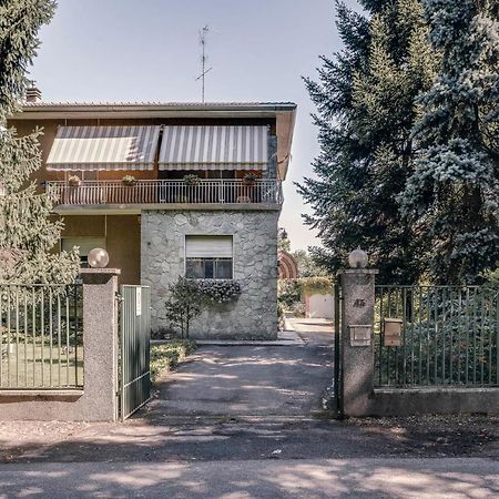 Sentirsi A Casa, Lontano Da Casa-Feel At Home Away From Home Caronno Pertusella Bagian luar foto