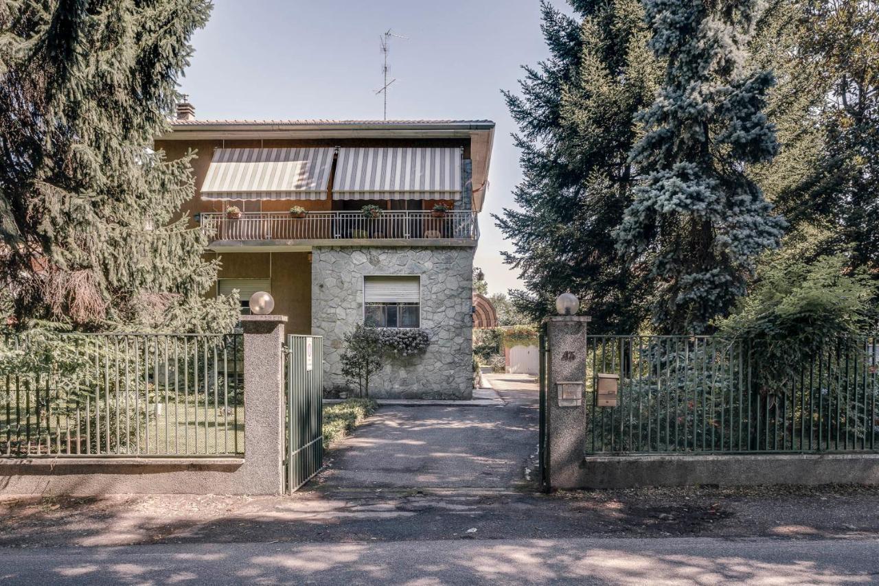 Sentirsi A Casa, Lontano Da Casa-Feel At Home Away From Home Caronno Pertusella Bagian luar foto